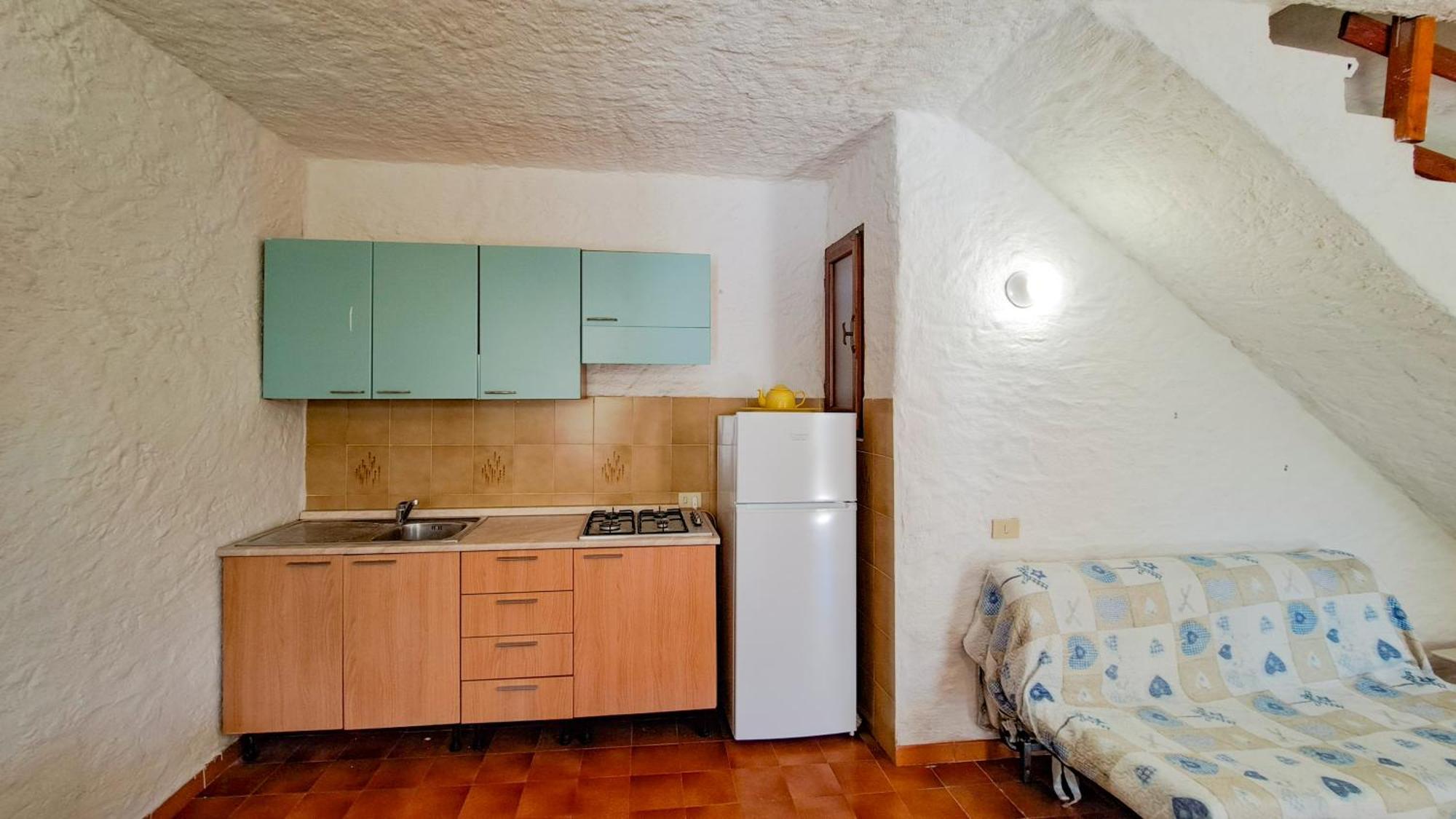 Appartamento Residenziale Trilocale 6 Posti Letto Via Loiri San Teodoro  Exterior photo